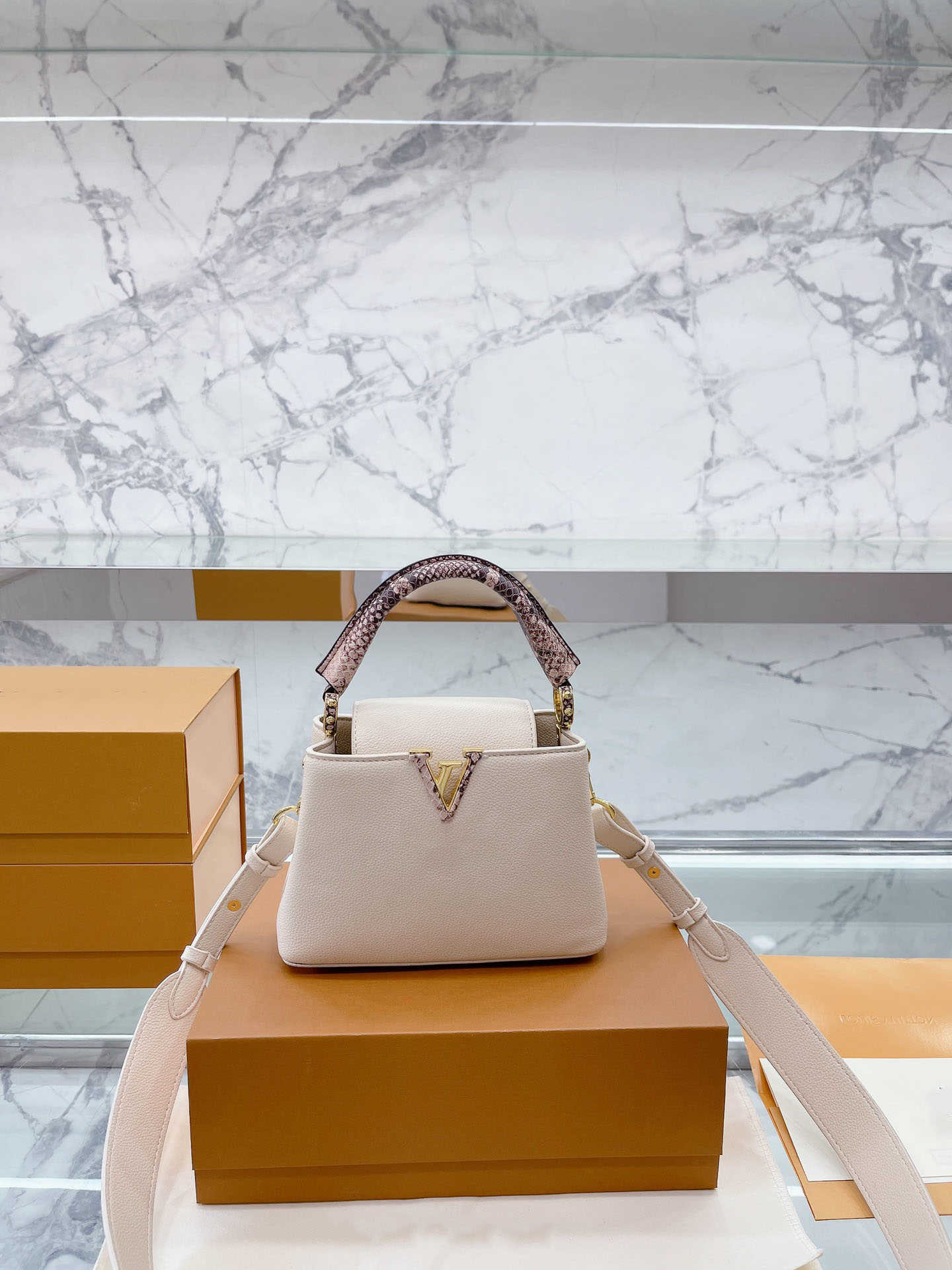 

Letters Bags Old Shoulder Designer Flower with Women's Totes Handbag CrossBody Cosmetic Bag Phone Wallets Purses Brown Luxury top quality Leather chain bag