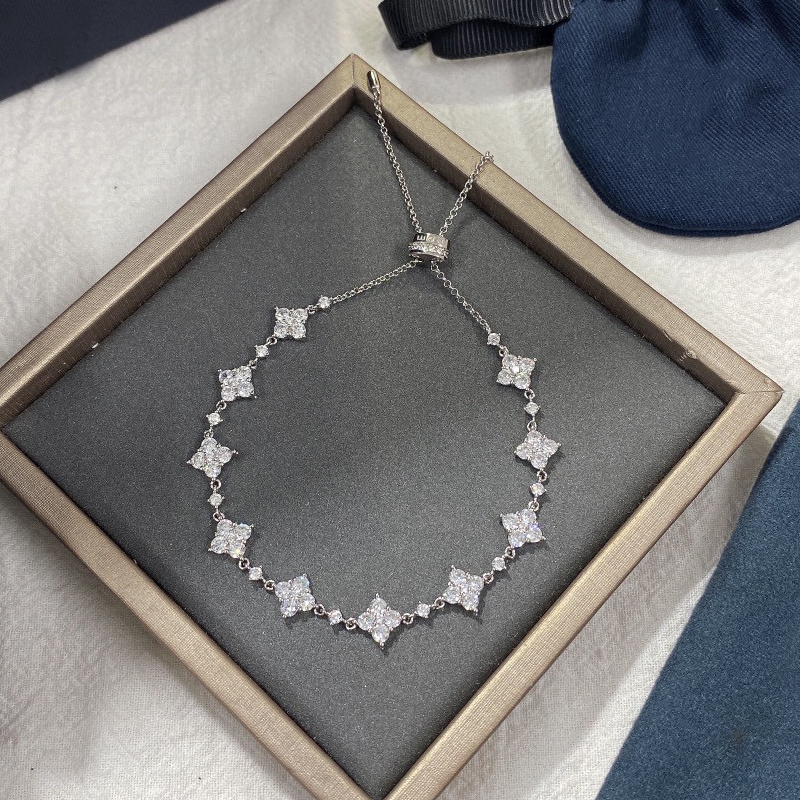 

Luxury Designers Bracelets Chain For Women Charm Bracelet Trendy Elegant Geometric Party Jewelry Gift Wholesale Birthday Gift Nice