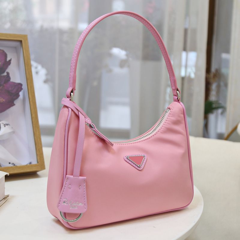 

2022 Women's mini Nylon bag underarm bag fashion Vintages same underarm foreskin with vintage mini, Blue