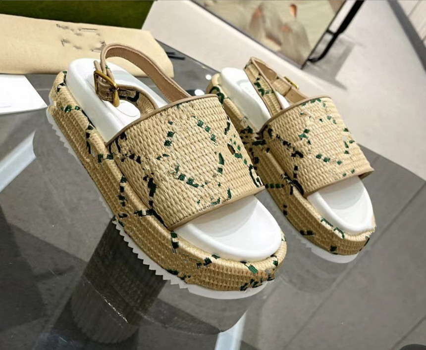 

Women Slides Sandals Designer Platform Slide Slipper Thick Bottoms Ladies Flip Flops Embroidery Printed Fashion Summer Beach Casual Shoes 35-45, Blue