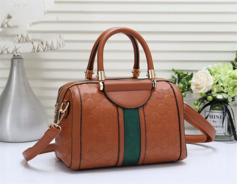 Femmes Oreiller Sacs Sac à main Double g Boston Tote designer Speedy épaule sac à bandoulière Luxurys en cuir gaufré messager Sac à dos Sac à mai