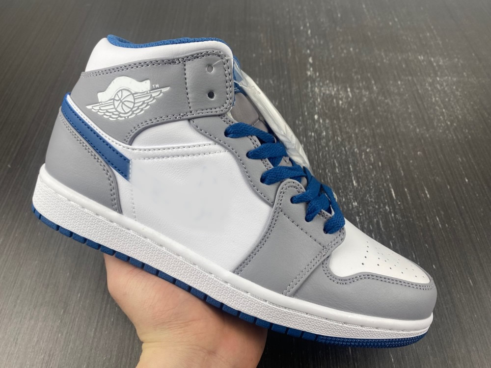 

Basketball Shoes Jumpman 1 Mid 1s Woman Cement True Blue Sports Dq8423-014, #1