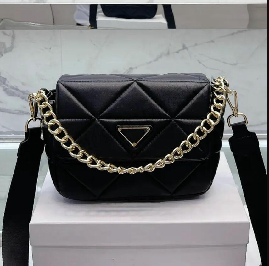 

Designer Women Hobo Sheepskin Underarm Shoulder Bag Italy Milano Brand Triangle Logo Diamond Lattice Leather Flap Handbag With Coin Purse Luxurys Designers Bags