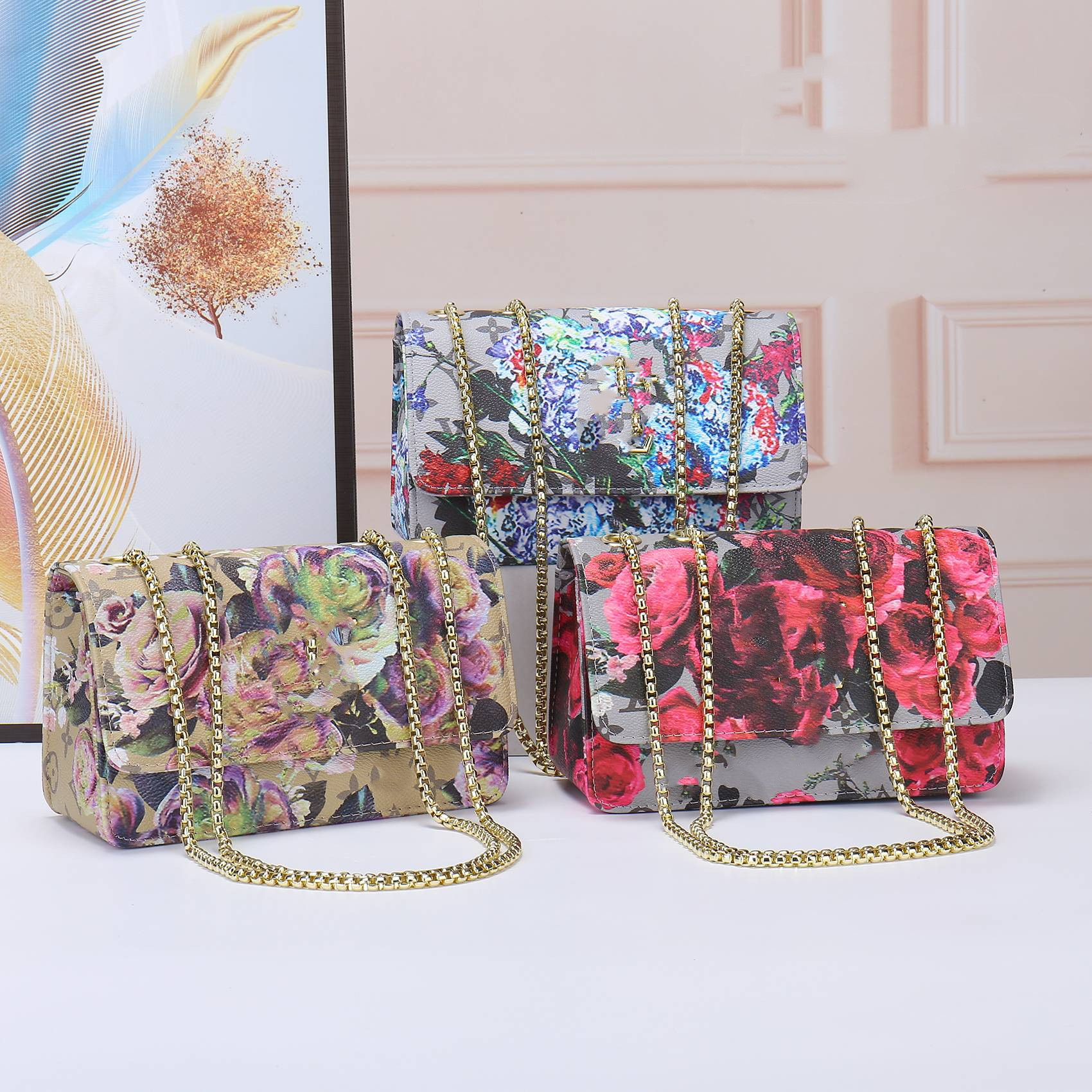 

Brand Women's Messenger Bags Roses Fashion shoulder bag Chain bag Leisure handbags, Blue 588y