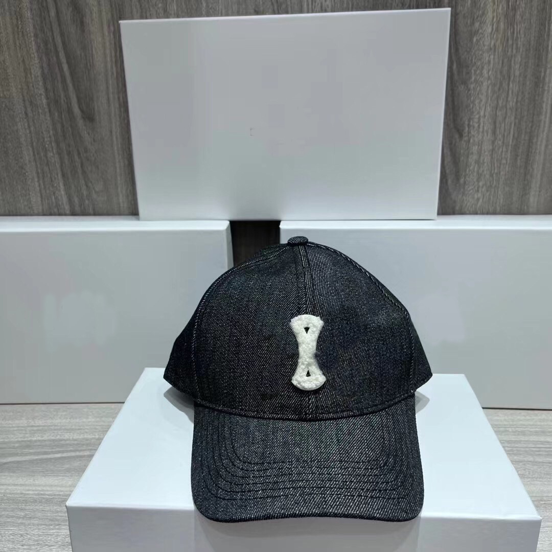 

High-quality baseball caps a variety of fashionable designs for you to choose!, Grey