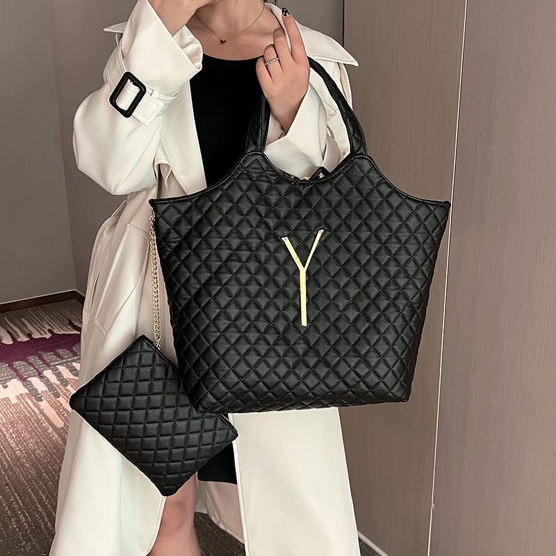 

Icare Maxi Bag designer bag Women tote bags Attaches Crossbody Shopping beach fashion famous Large Totes Shoulders Purse Genuine Handbags, Black