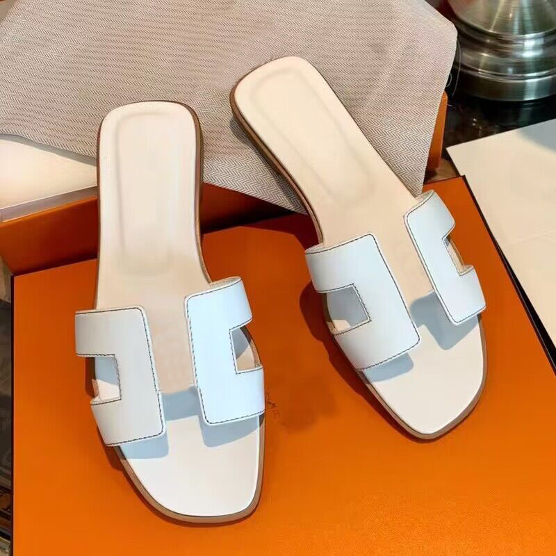 

Women Flat Beach Sandals Real Leather H Letter Slippers Designer Fashion Flops Leather Lady Slides Women Shoes Hotel Bath Ladies Sexy Sandal Large Size -42, #37