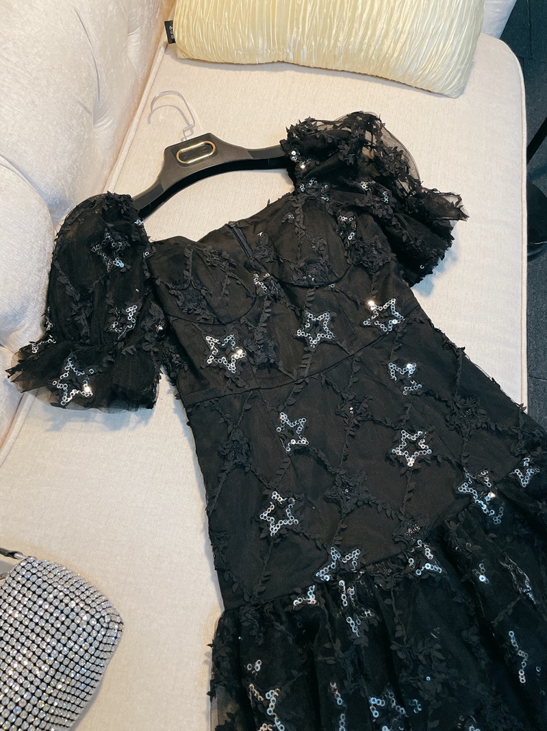 

2023 Summer Black Stars Embroidery Sequins Tulle Dress Short Sleeve Square Neck Short Casual Dresses Y3M256679