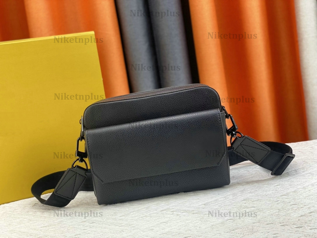 

Designer FASTLINE Messenger Bag Fashion Mens Business Briefcase Mans Designer Luxurys Flap Daypack Purse Black Leather Flap For Men M22611 M22482, #1