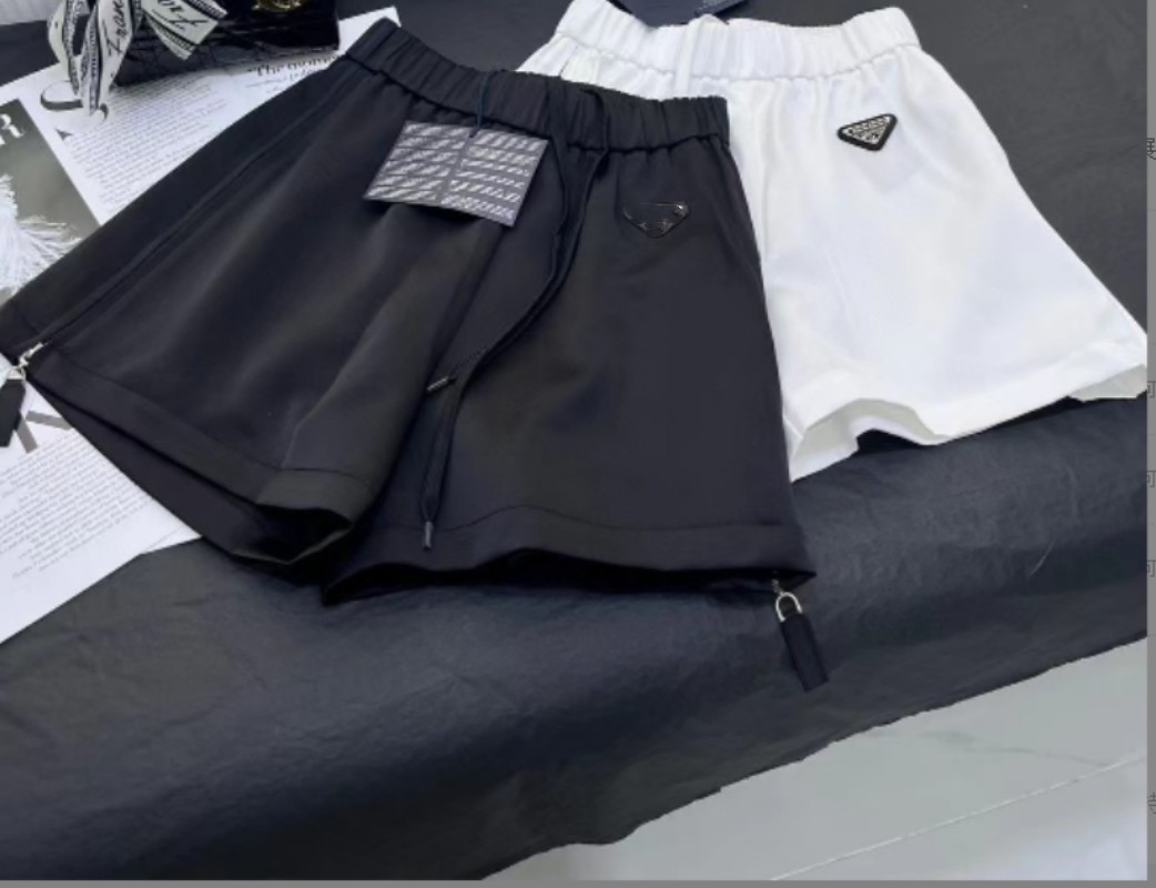 

23ss summer new design fashion classic triangle brand side zipper casual all-match straight women's elastic shorts, Black