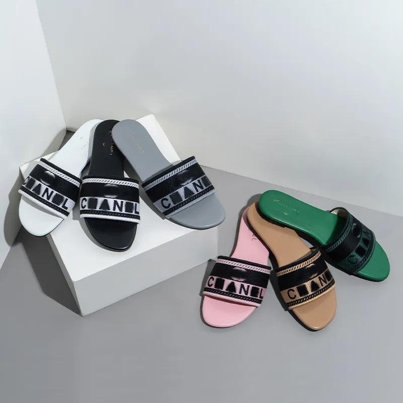 

Designer Luxury Slippers Embroidered Fabric Slide Slippers Designer Slides For Women Summer Beach Walk Sandals Fashion Low heel Flat slipper Shoes Size 37-42, *a1