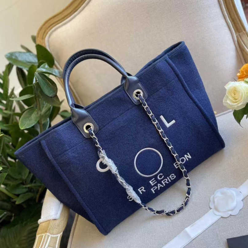 

Classics Women's Luxury Hand Bags Embroidered Brand Handbag Female Pearl Beach Bag Big Shopping Ladies Small Backpacks Canvas Chain Backpack Evening Handbags PFQF