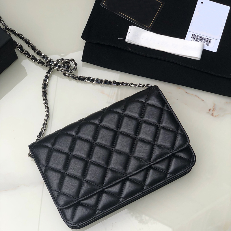 

10A Designer Bag woman bag Classic Clamshell Chain Shoulder Bag Women's Crossbody Bag Backpack Leather Fashion bag AP0250