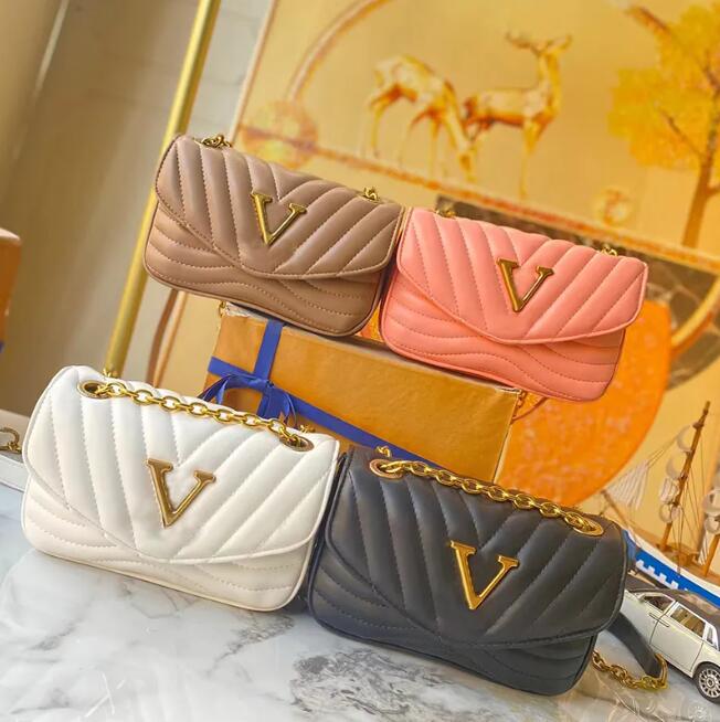 

M20687 New Wave Small Chain Bag Designer Shoulder Bags Women Totes Vintage Fashion Smooth Leather bags Pochette Accessoires handbag Crossbody