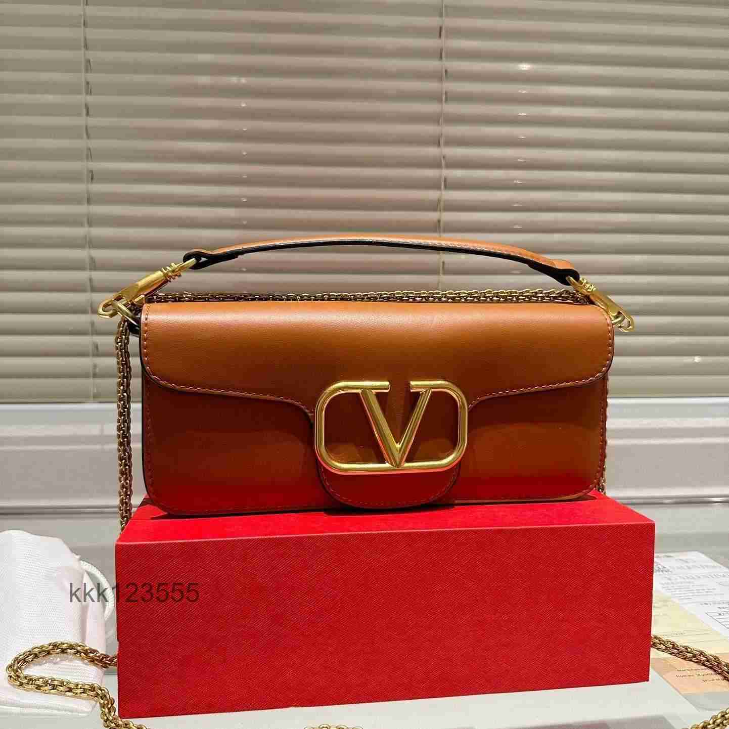 

Valentions Bags Classic Designer Ladies New Fashion Handbag Women Big 2023 v Metal Buckle Chain Handheld Shoulder Crossbody 64SG, Red