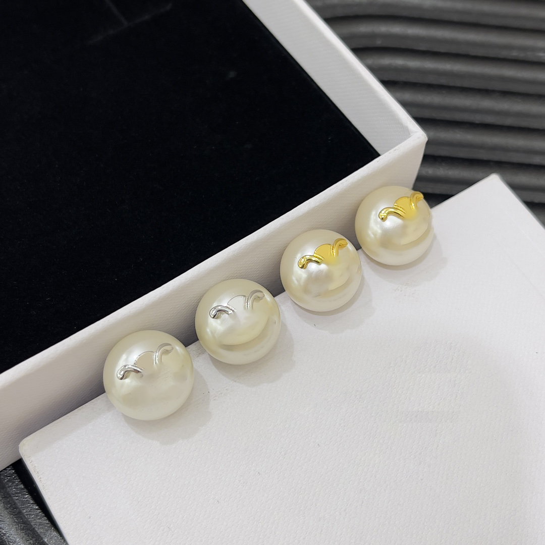 

triomphe Pearl Earrings Designer Womens Gold Heart Stud Earrings Best Gift for Girlfriend and Wife Wedding Party Jewelry