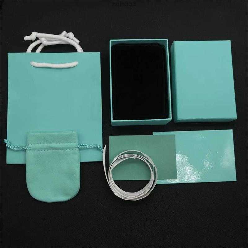 

Fashion Love Heart Designer Necklace Luxury Jewelry Stainless Steel Christmas Day Gift Plated Dainty Silver Chain 19mm Pendant Necklaces Designers Womenmfb9i8kn