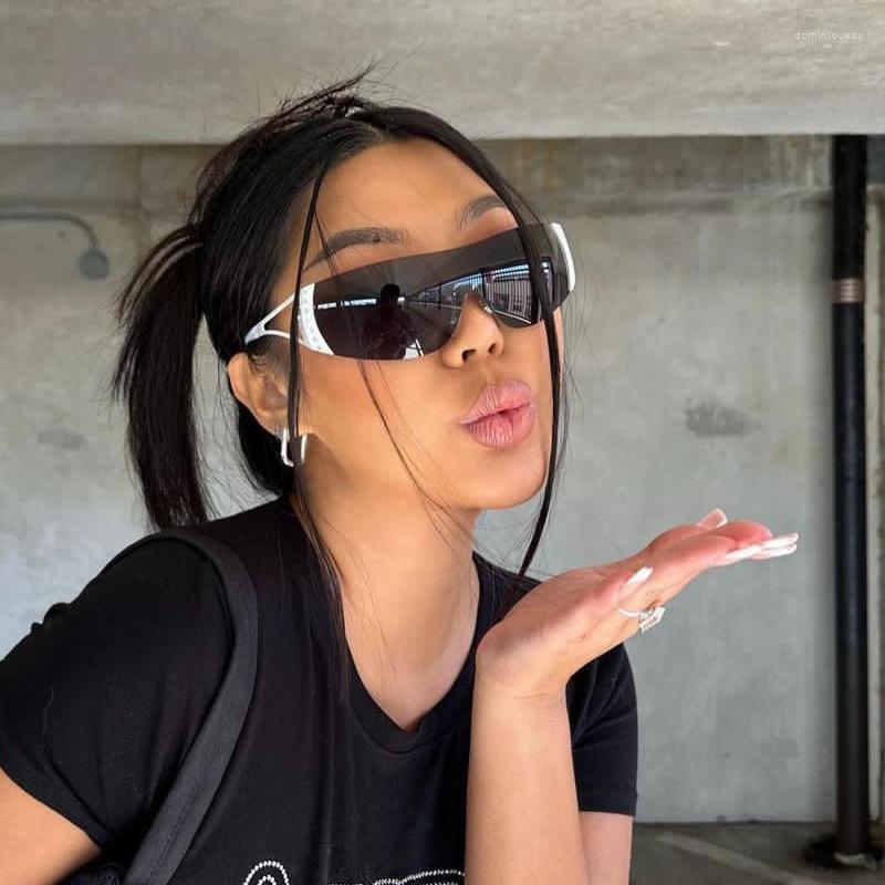 

Sunglasses 2023 Vintage Metal Punk Frameless Women Fashion Luxury Diamond Sun Glasses Female One Piece Goggles