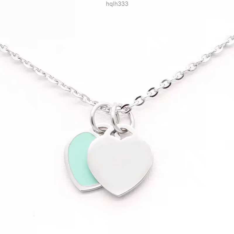 

Fashion Love Heart Designer Necklace Luxury Jewelry Stainless Steel Christmas Day Gift Plated Dainty Silver Chain 19mm Pendant Necklaces Designers Womenmfb983vd