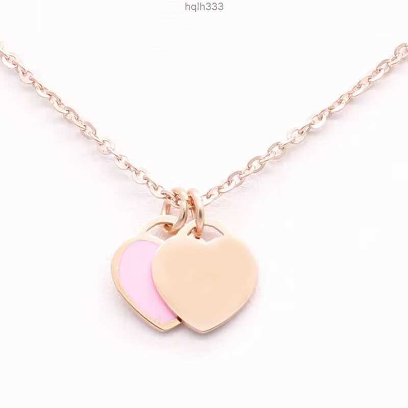 

Fashion Love Heart Designer Necklace Luxury Jewelry Stainless Steel Christmas Day Gift Plated Dainty Silver Chain 19mm Pendant Necklaces Designers Womenmfb9t16i