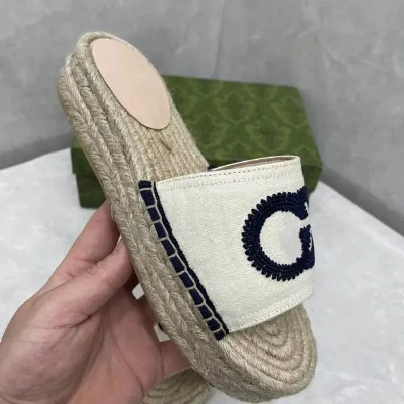 

Designer women's sandals luxury designer summer fashion beach indoor casual all-match flat shoes 35-41