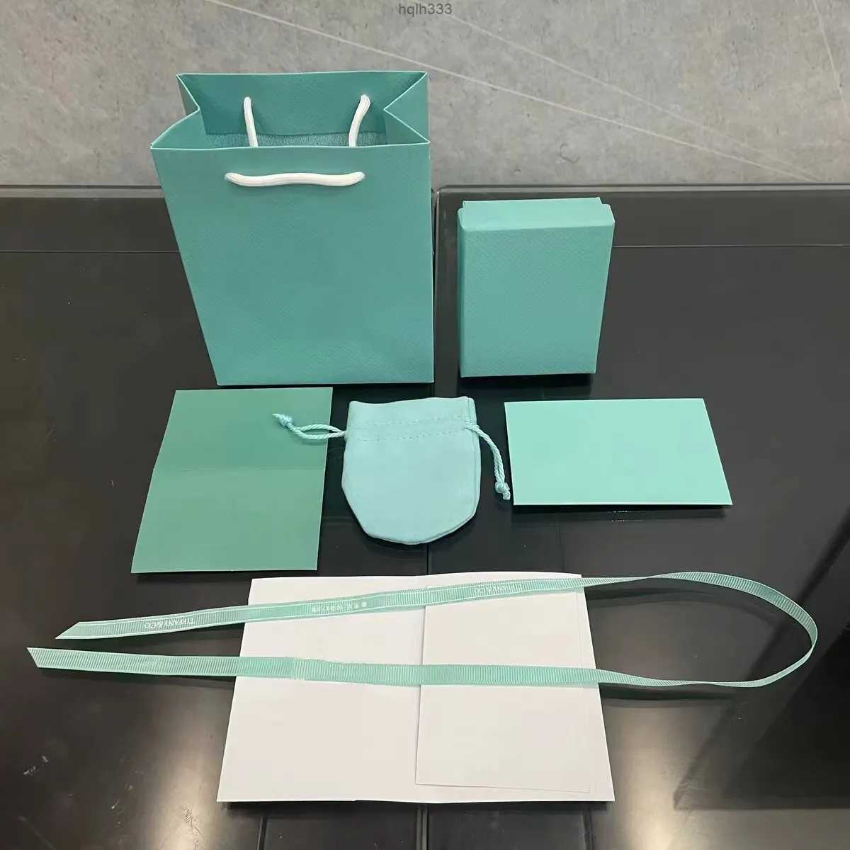 

Fashion Designer Christmas Gift Stainless Steel Chain Silver Bracelet Necklace Set Original Fashion Classic Bracelet Female Jewelry Giftmnbdtccu