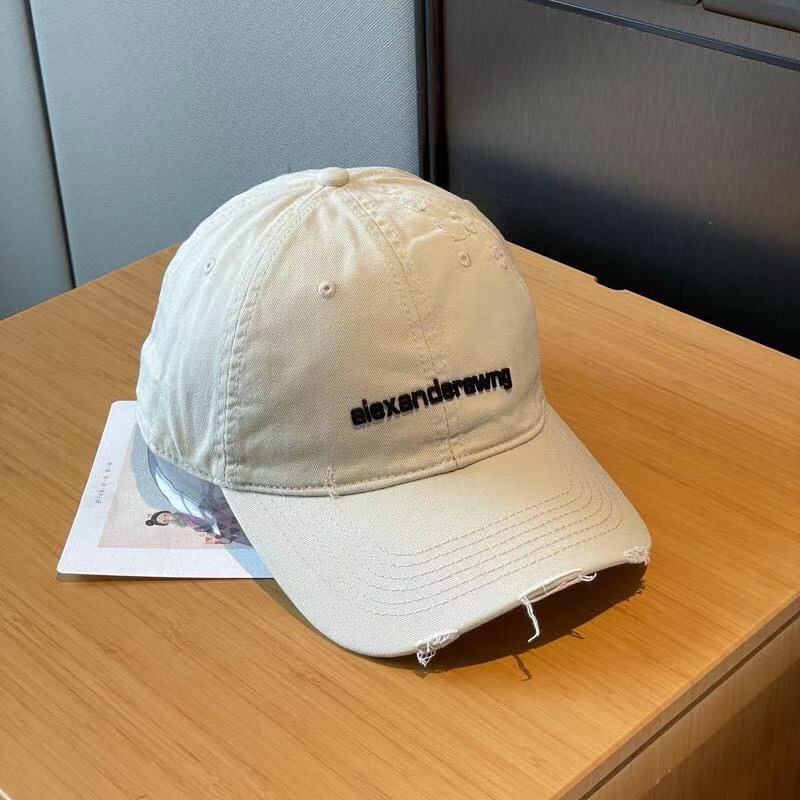 

High version Alexander King's Angled baseball cap Summer Unisex Designer Beanie Cap Sunscreen Small Sunshade Hat, 15