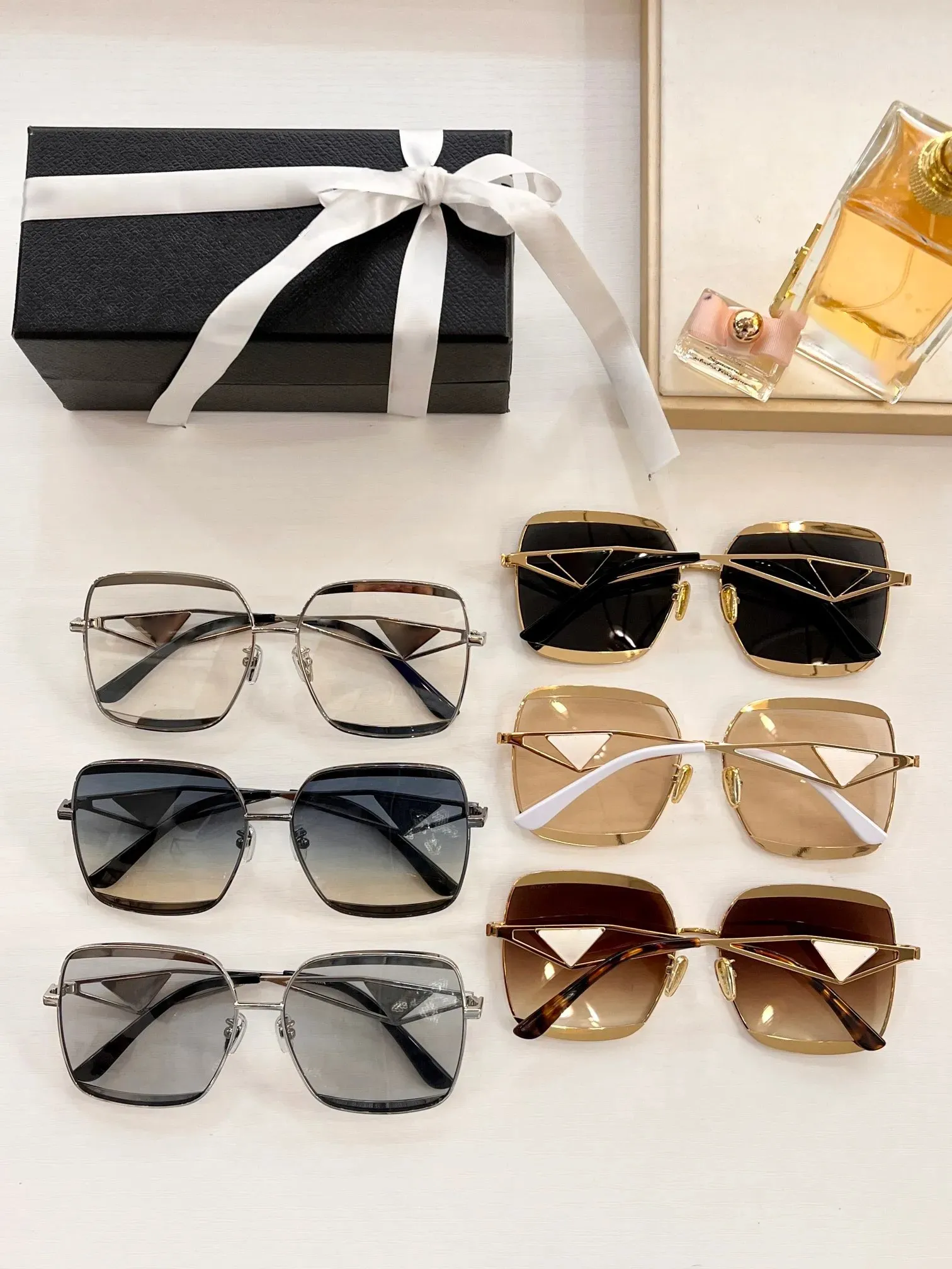 

2023 Designer Sunglasses For Women Men Fashion Style SunGlasses Classic Retro Optional With Box