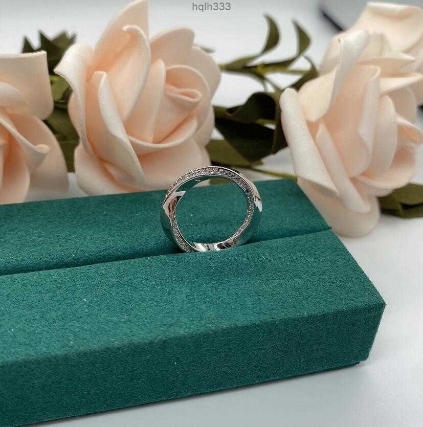 

New Designer Band Rings Plain Thin Pair Minimalist Ins Design Fashionable Tail Irregular Twist Bague Couple Anello with Boxn749tzik