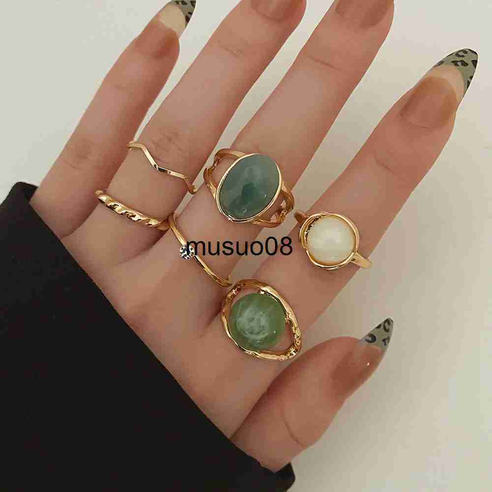 

Band Rings IPARAM Elegant Emerald White Man-made Rings Set for Women Vintage Crystal Geometric Finger Ring Fashion Jewelry J230602