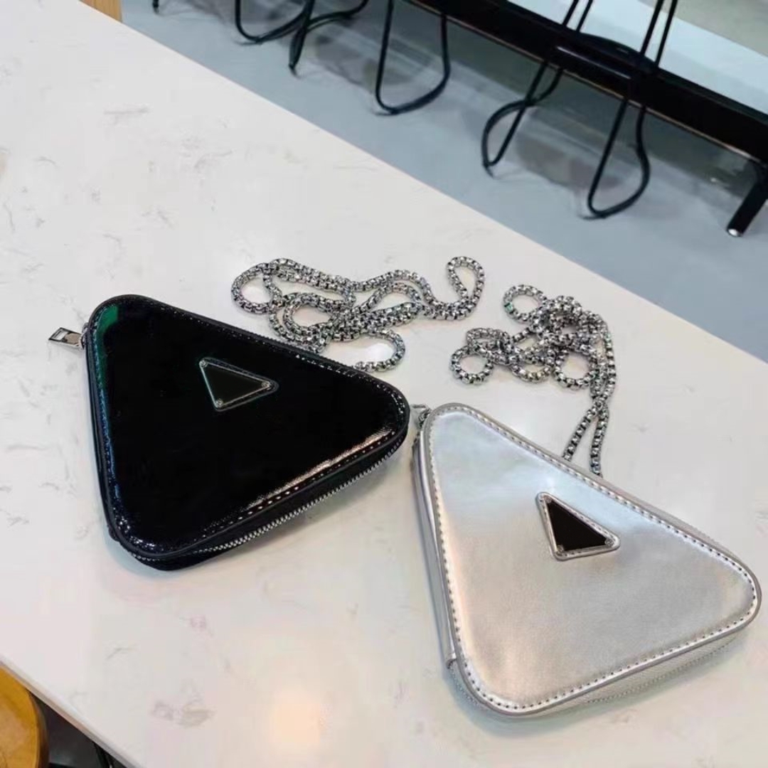 

Designer Triangle Cross Body Bags Handbags Lady Clutch Coin Purse Womans Classic Letter Glossy Patent Leather Chains Shoulder Headphone Bag, Silver[p]