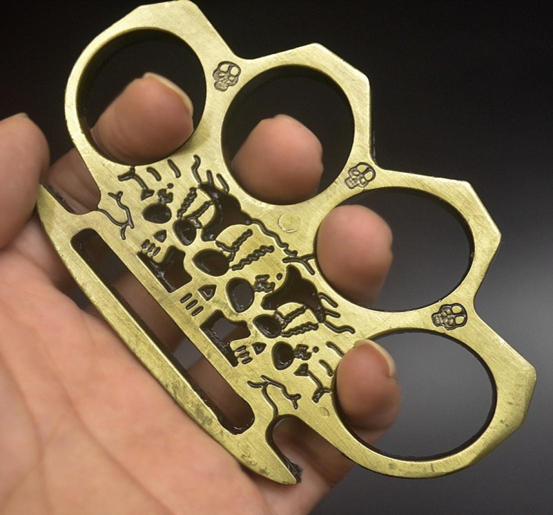 

Strong Metal Knuckle Duster Selfundefineddefense Four Fingers Fist Buckle Fitness Outdoor Camping Safety Pocket EDC Tool7237675