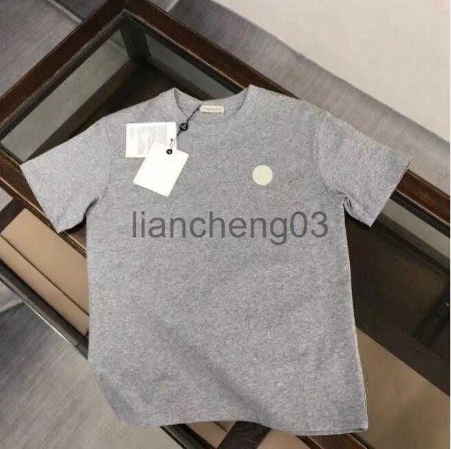 

Mens TShirts New Mens TShirts Monclair Designer Mens TShirts Luxury Women Summer Fashion Brand T shirt Trend Pure Cotton Breathable ShortSleeved Lapel J230603, Yellow
