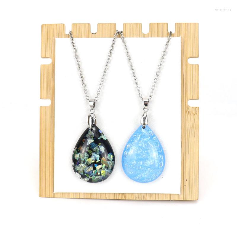 

Chains Colorful Corrugated Shell Slices Water Drop-shaped Resin Necklace For Women Girls Bohemia Simple Geometric Jewelry Gift