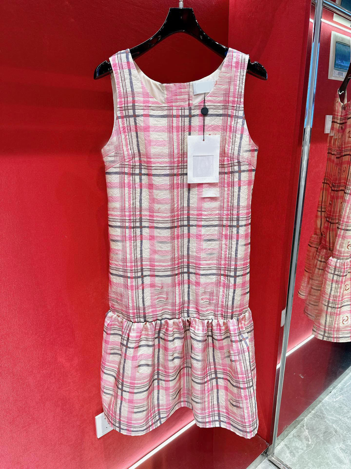 

2023 Women Casual Dresses Luxury Brand Loose O-Neck Sleeveless Dress Fashion Lady Casual High Waist Dress Designer Female Elegant Dress, Pink