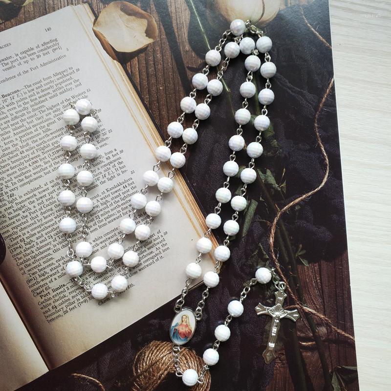 

Pendant Necklaces QIGO Catholic Vitage Jesus Cross White Rosary Necklace Long Acrylic Strand Jewelry For Men Women