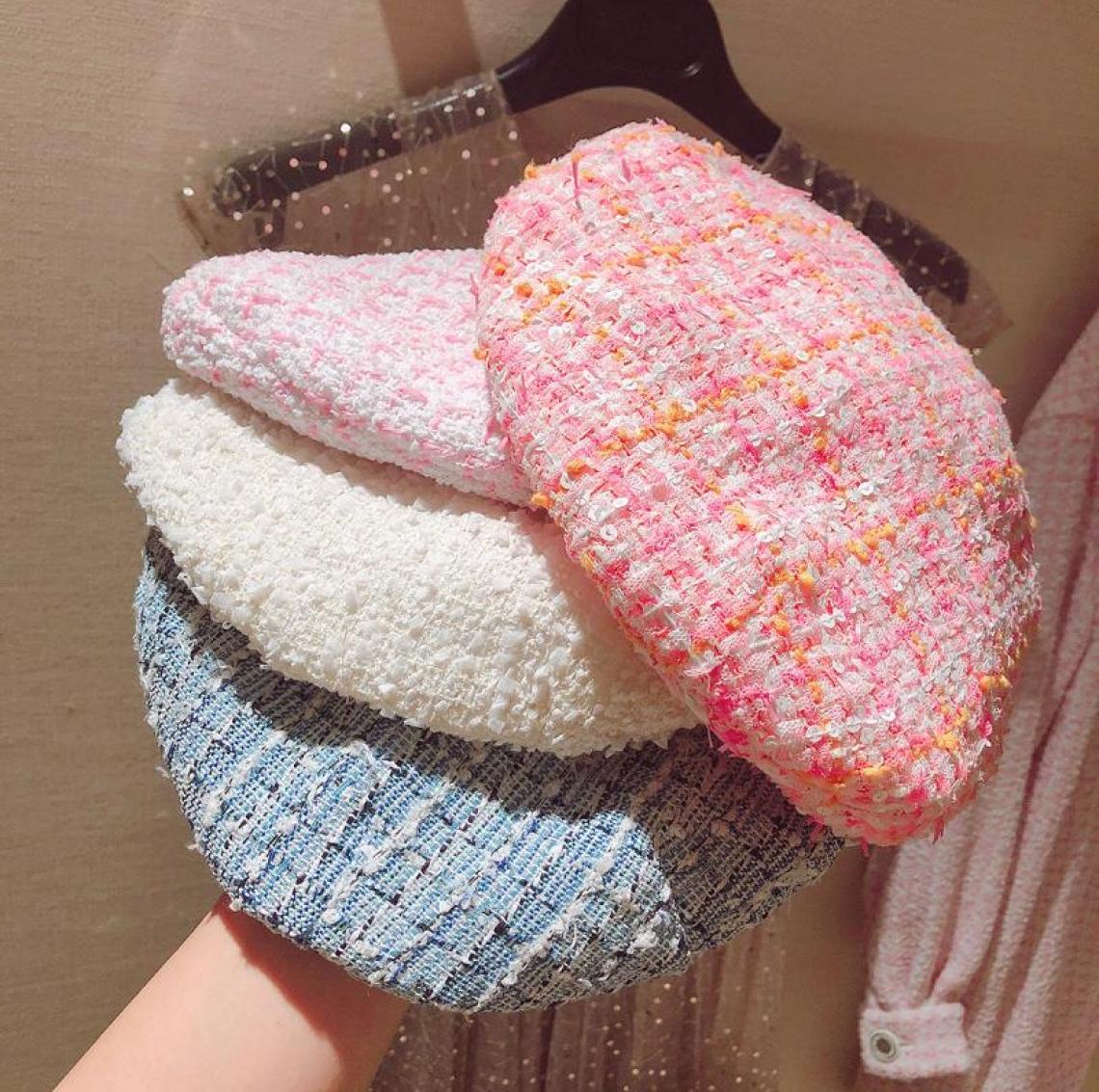 

5 Color 2020 Fashion New Women039s Elegant Plaid Tweed Beret Female Hat Spring Autumn All Match Hats Pink Blue White Y4117344, Red