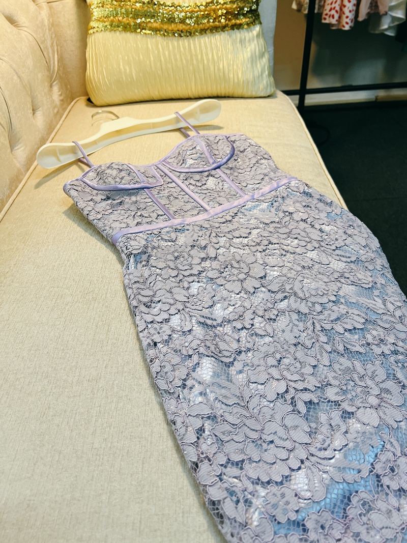 

2023 Autumn Lavender Floral Lace Panelled Dress Spaghetti Strap Fashion Midi Casual Dresses J3L047927