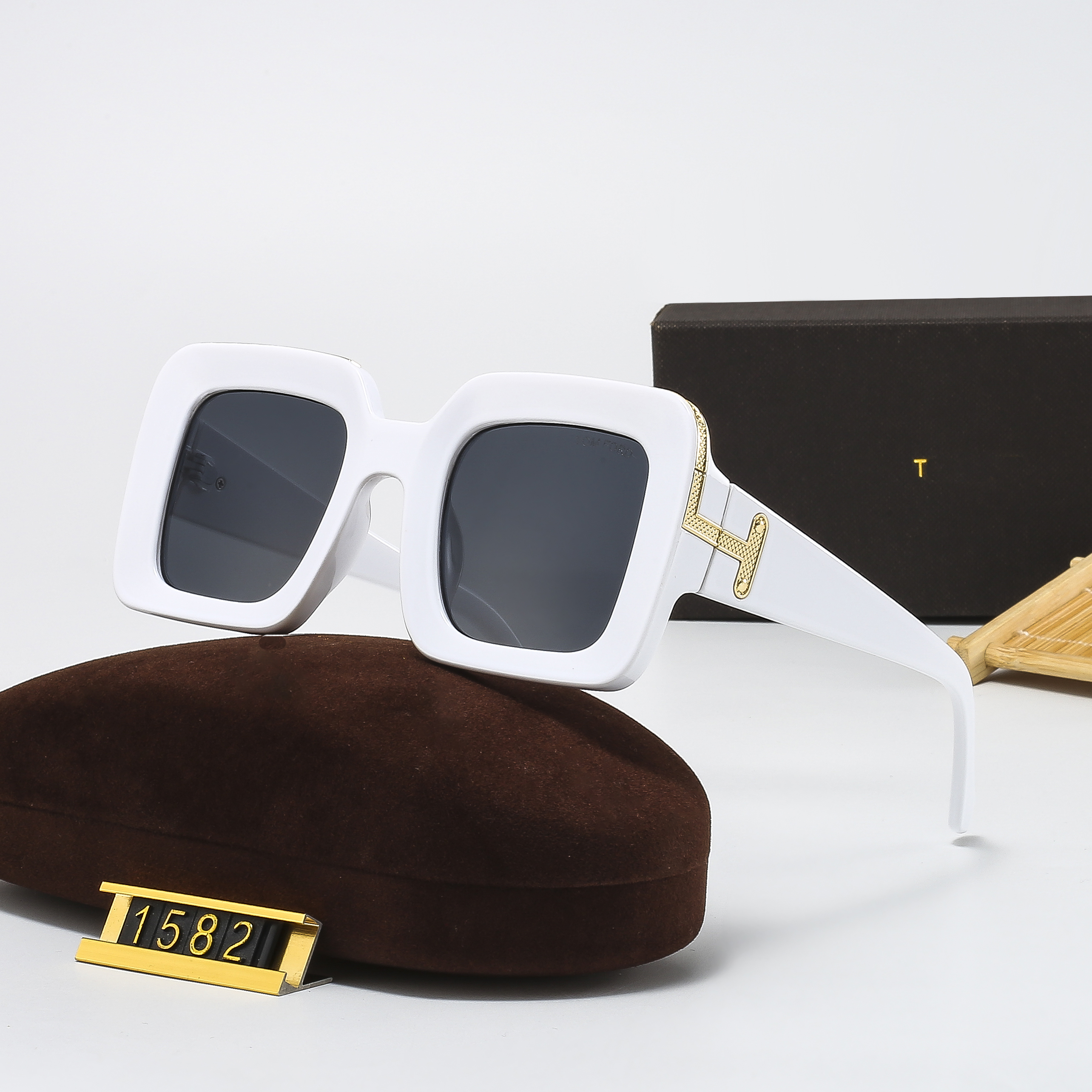 

New generous frame sunglasses TOM Men's and Women's panel frame sunglasses Fashion trend Fashion glasses 1582
