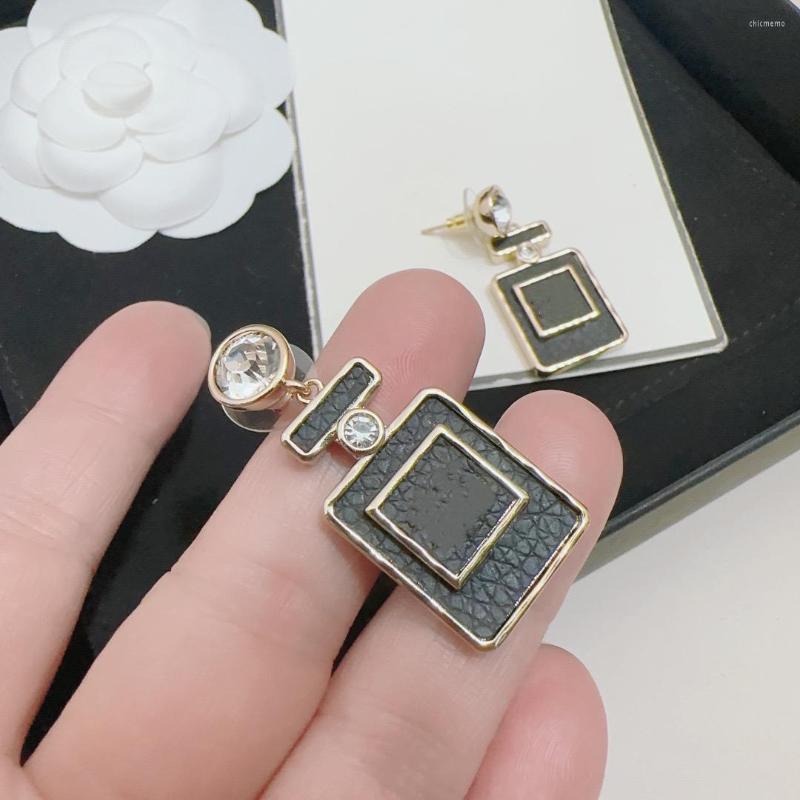 

Hoop Earrings 2023 Spring Classic Style Irregular Shape Earring For Women Fashion Jewelry Outstanding Ones Fine Technique