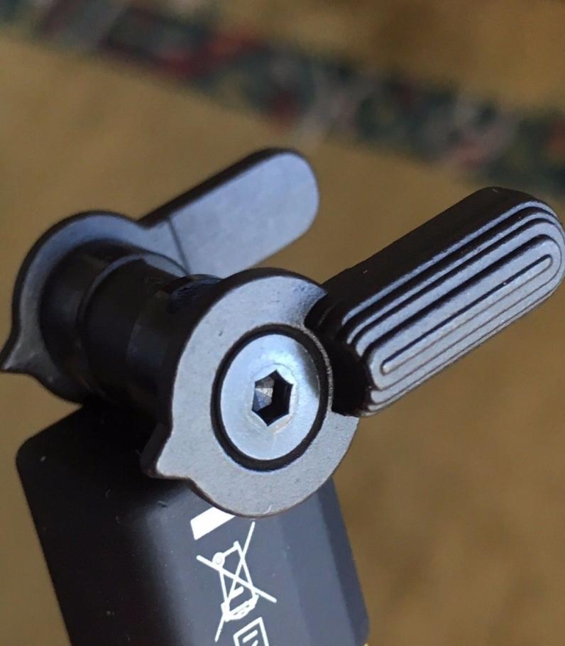 

Magorui Tactical 223556 Ambidextrous Safety Selector Ambi Replaces MilSpec 8620 Steel For AR15 Accessories 1076690