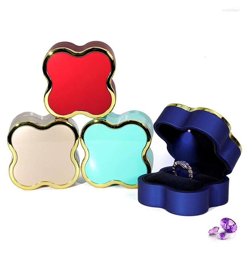 

Jewelry Pouches Box With LED Lamp Creative High-end Marriage Gift Jewel Case Packaging Necklace Ring Pendant Ear Studs