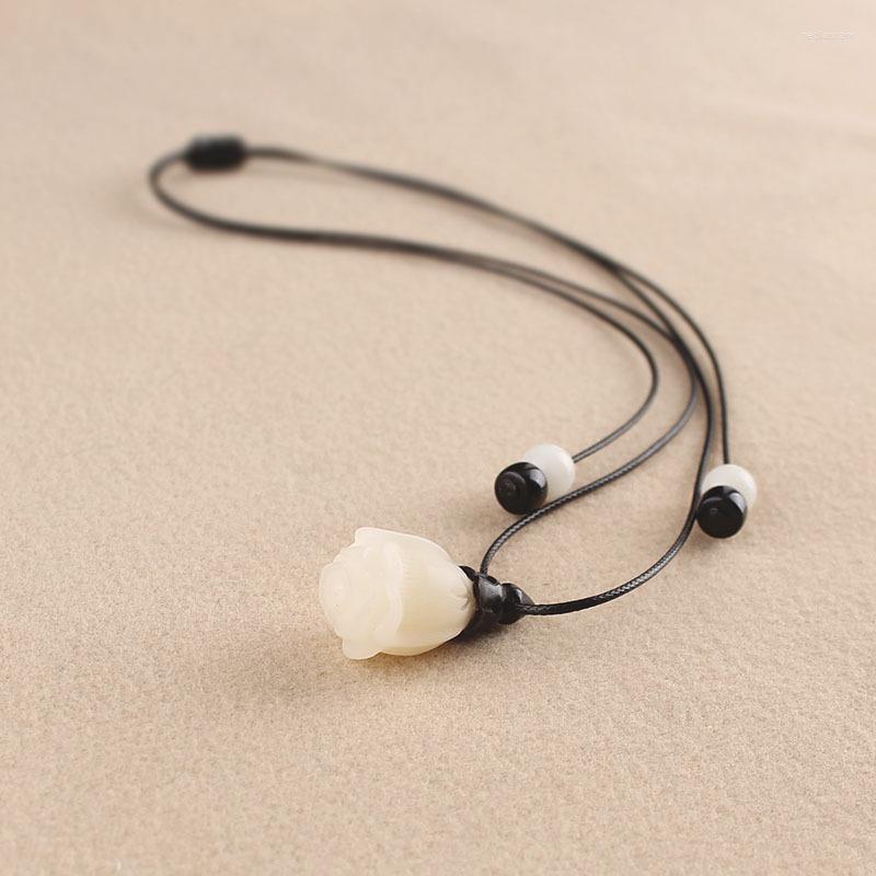 

Pendant Necklaces Fashion Bodhi Seed Handcrafted Lotus Flower Elegant Rope Long Necklace For Women Girl Ethnic Jewelry Wholesale
