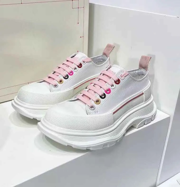 

Design Tread Slick Sneakers Shoes Women Men Low-top Canvas Leather Couple Trainers Round Rubber Cap Toe Popular Platform Skateboard Walking EU35-44
