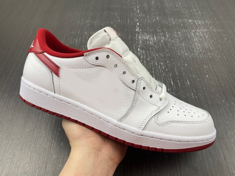 

Basketball Shoes 1s Jumpman Low White Varsity Red 705329-101 Sports Sneakers Eu36-47.5, #1