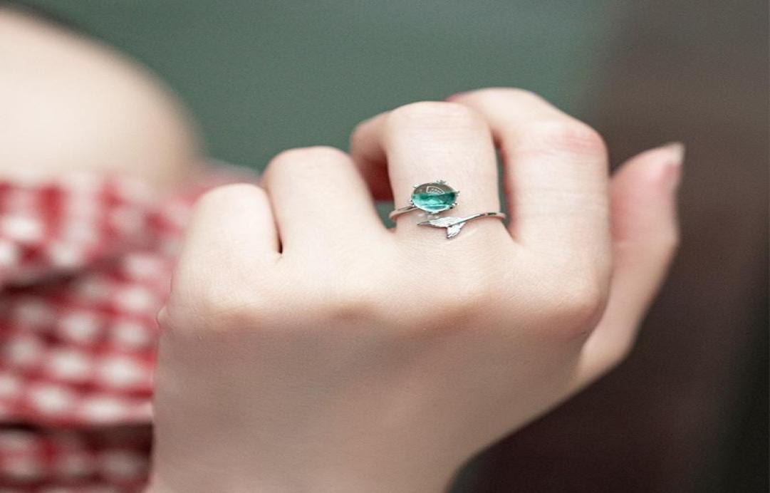 

Cluster Rings Female Exquisite Mermaid Fishtail Blue Crystal Open Adjustable Silver Ring Lady Charm Wedding Party Jewelry Accessor9367745