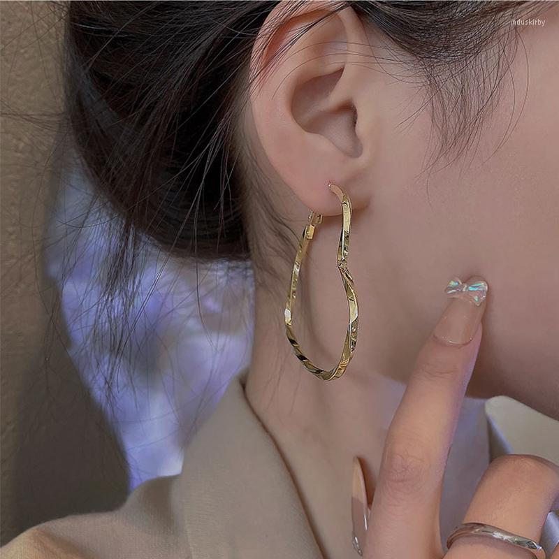 

Hoop Earrings Trendy Large Heart Twist Earring For Women Exaggerated Gold Silver Color Love Hoops Mothers Day Jewelry Accessories Gift