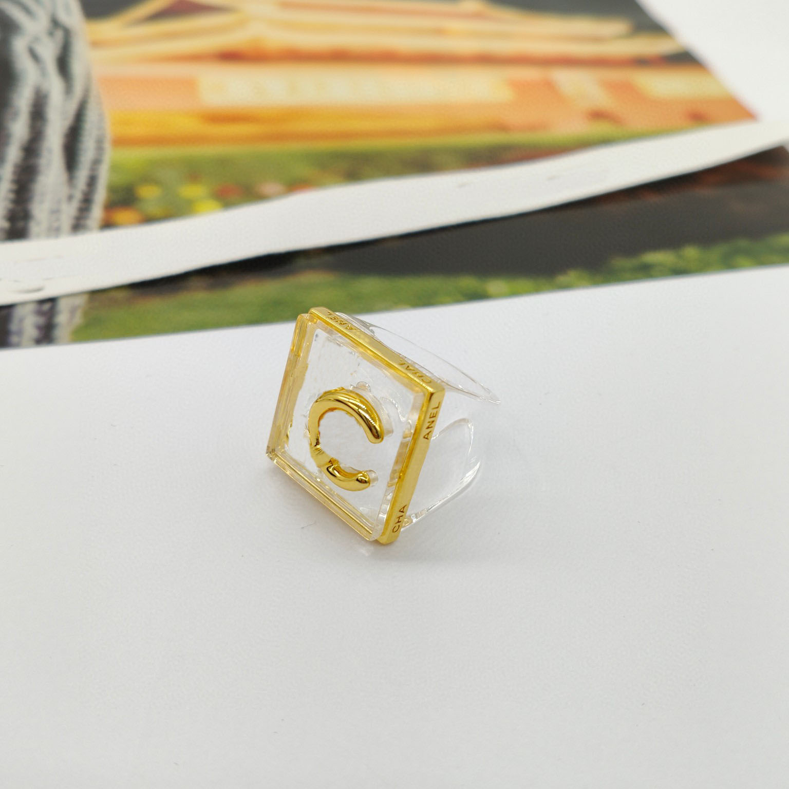 

2023 Luxury quality charm band ring with transparent design in 18k gold plated have box stamp PS7053B