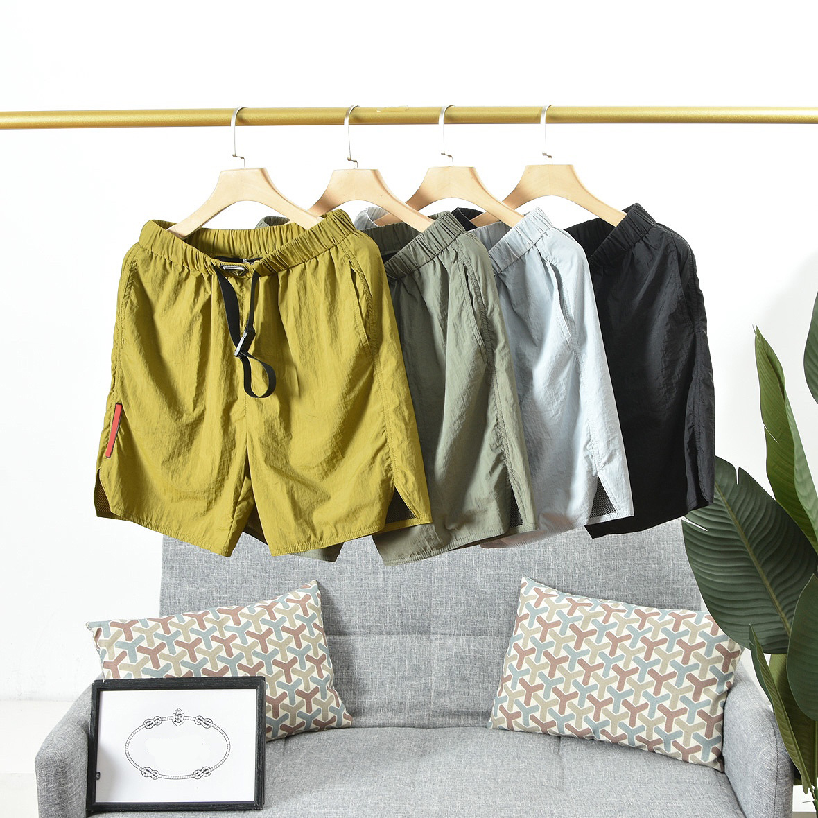 

beach short pant designer hip hop summer pants men bottoms Classic small Double layer material inside the grid Cargo pocket High street Quick drying shorts pants, Silver