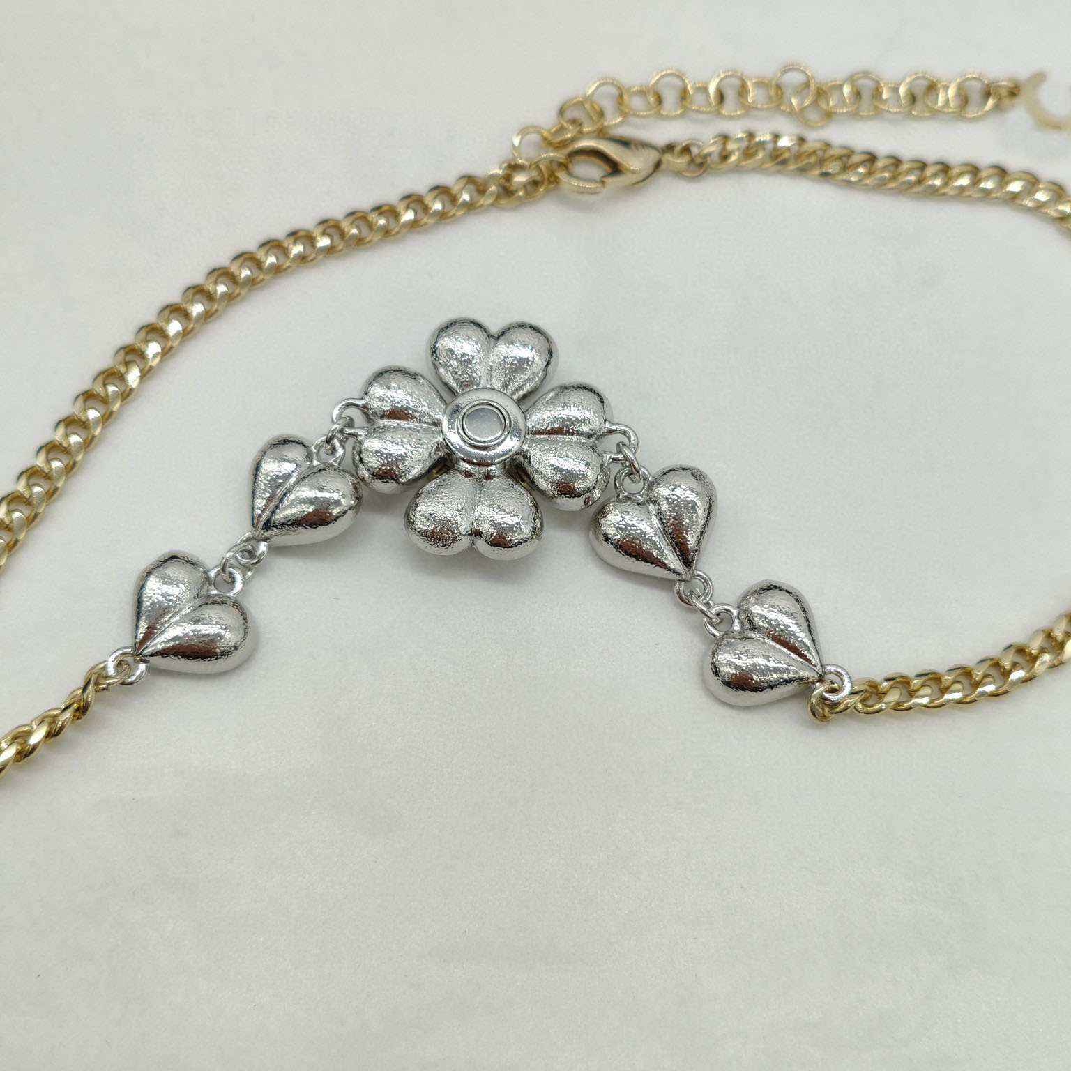 

2023 Luxury quality charm pendant necklace with diamond and flower design pendant necklace have box stamp PS7039B